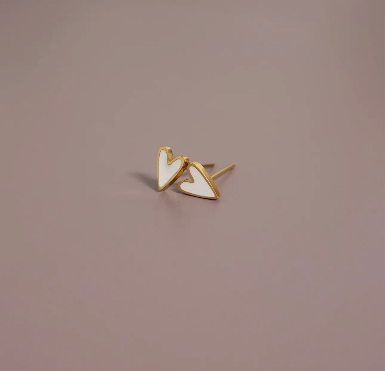 18K Gold Pvd Stainless Steel White
Heart Stud Earrings