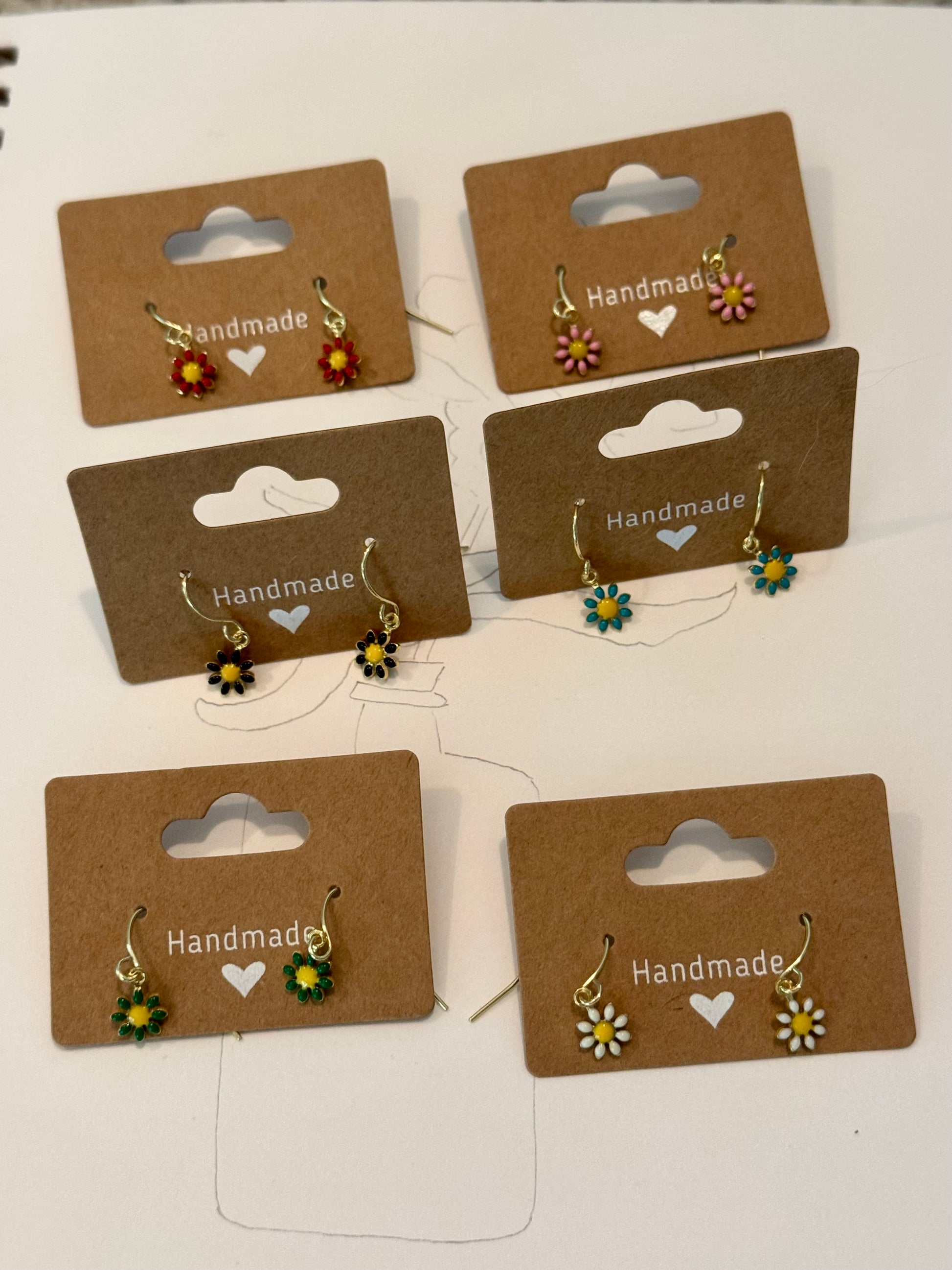 Handmade Hypoallergenic Tiny Daisy Dangles (Gold)
